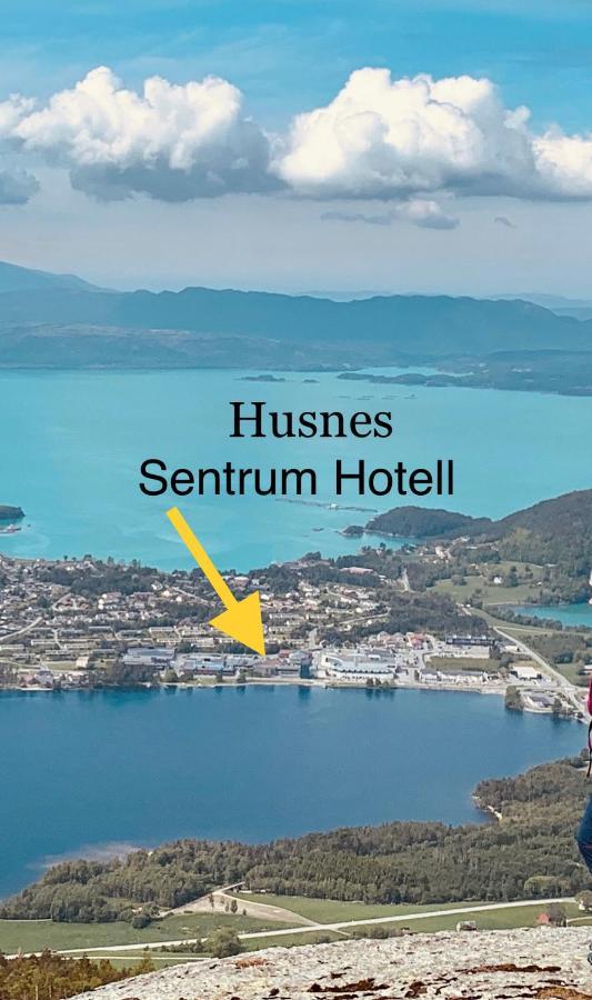 Husnes Sentrum Hotell ภายนอก รูปภาพ
