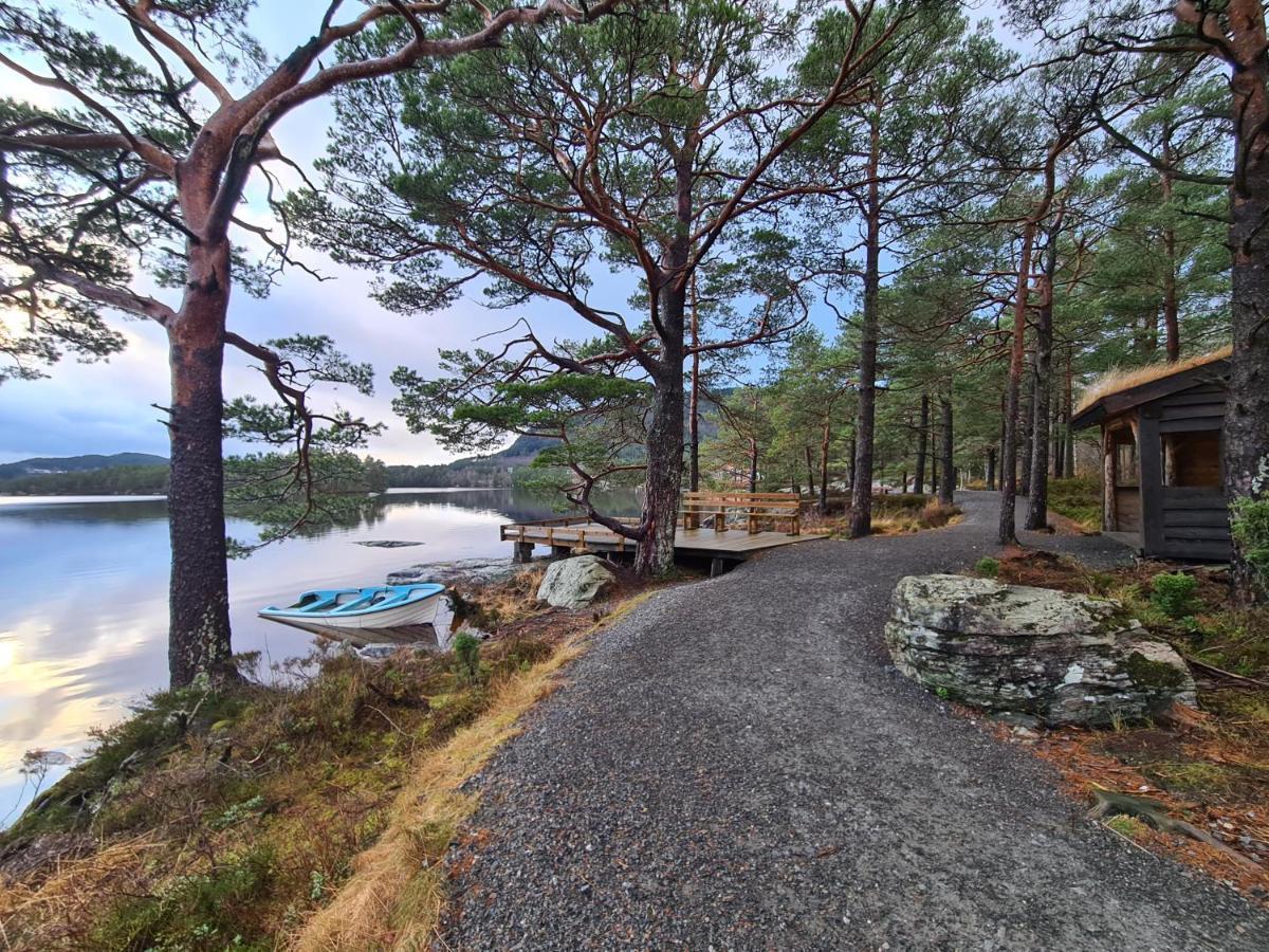Husnes Sentrum Hotell ภายนอก รูปภาพ
