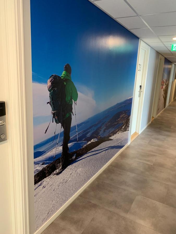 Husnes Sentrum Hotell ภายนอก รูปภาพ