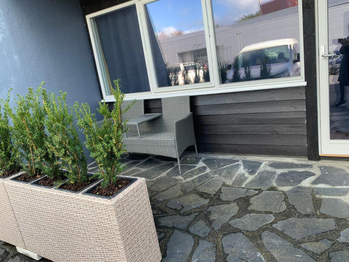 Husnes Sentrum Hotell ภายนอก รูปภาพ