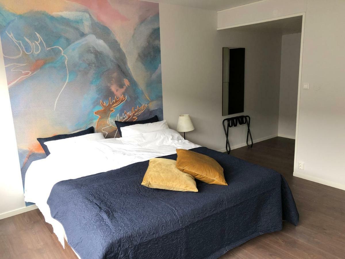 Husnes Sentrum Hotell ภายนอก รูปภาพ