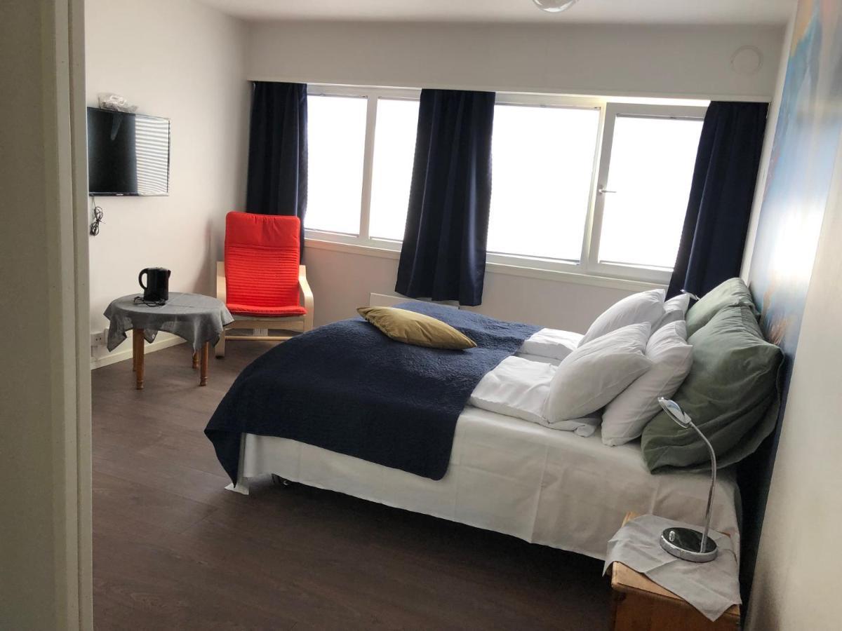 Husnes Sentrum Hotell ภายนอก รูปภาพ