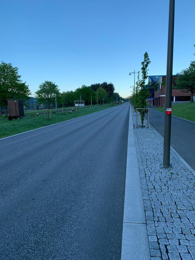 Husnes Sentrum Hotell ภายนอก รูปภาพ