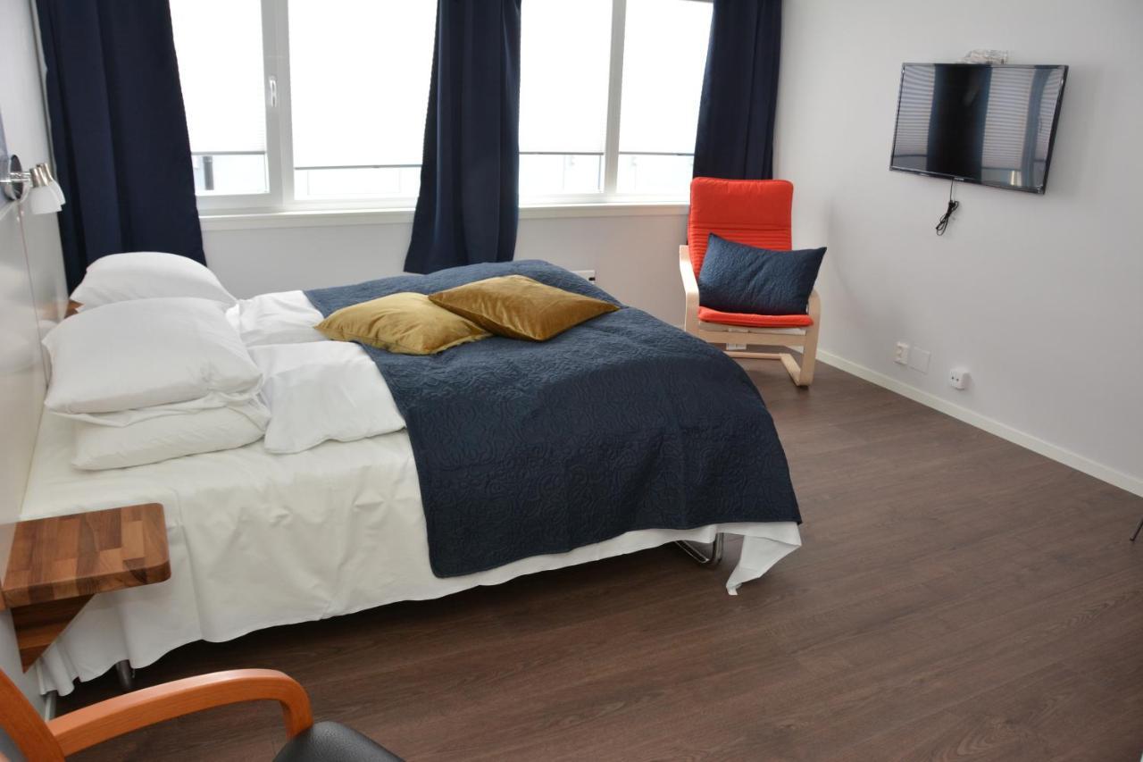 Husnes Sentrum Hotell ภายนอก รูปภาพ